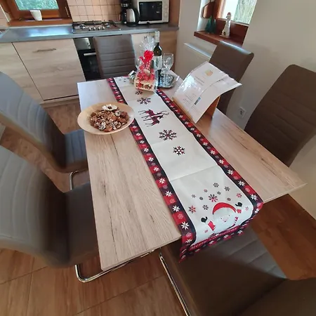 Arvalanyhaj Vendeghaz بيت للعطل *