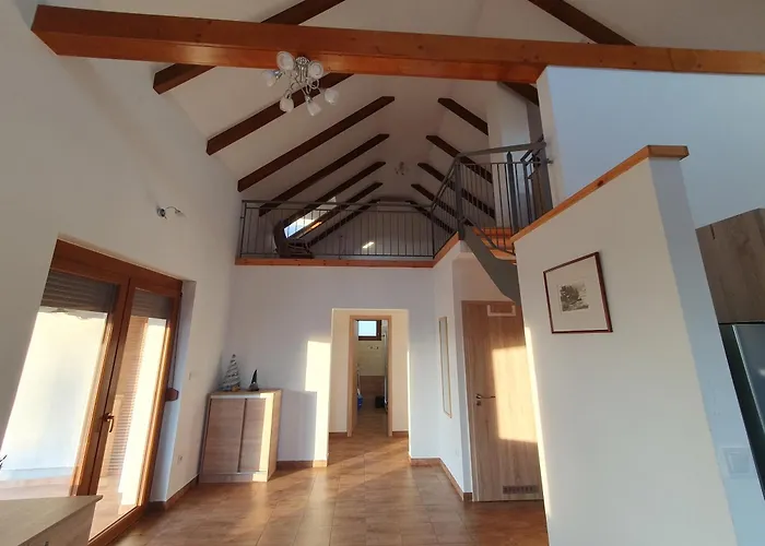 Arvalanyhaj Vendeghaz 度假居 *