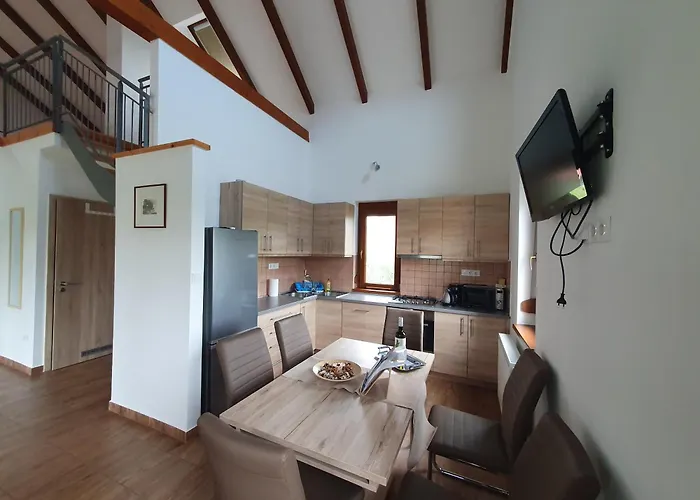 Arvalanyhaj Vendeghaz 度假居 *