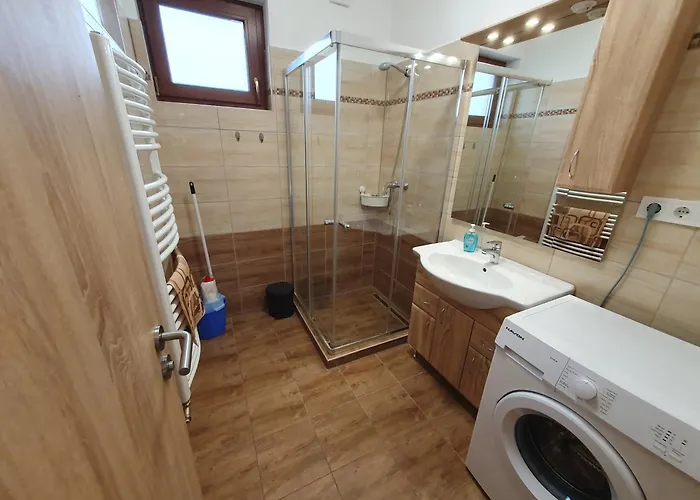 Arvalanyhaj Vendeghaz * 鲍洛托瑙考利